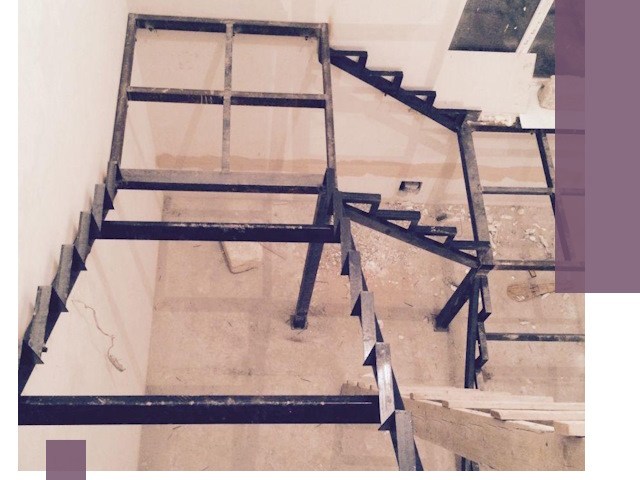 Монтаж лестниц на металлокаркасе в Первоуральске быстро и качественно