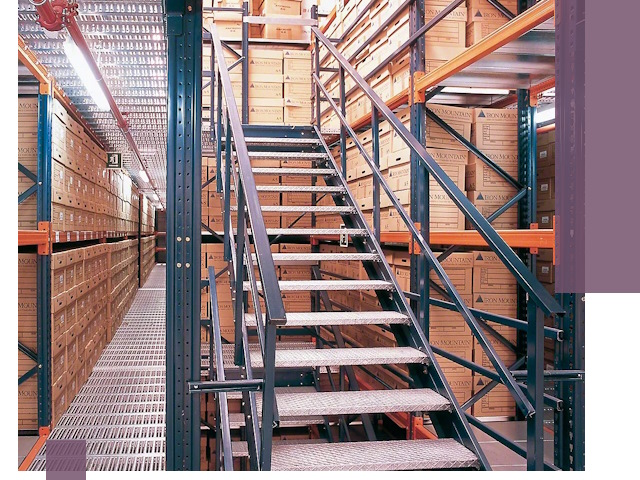 Лестницы складские прочные и безопасные под ключ в Первоуральске