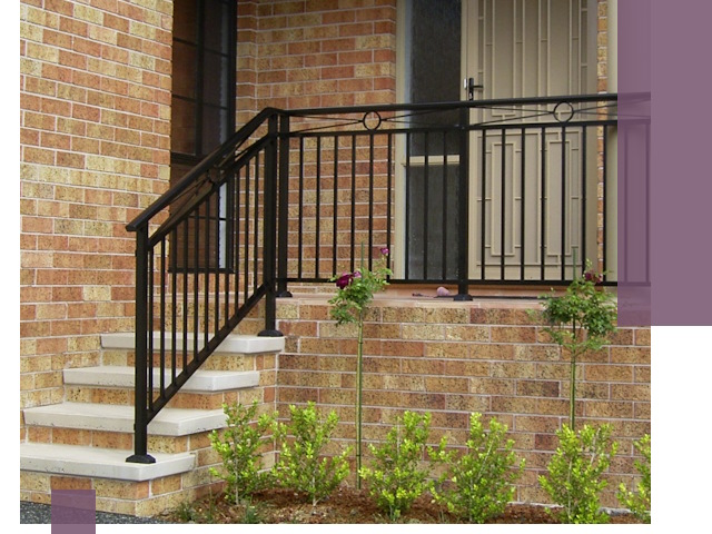 Уличные перила из металла под ключ в Первоуральске