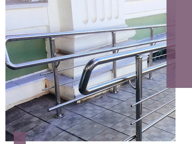 Ограждения пандусов из металла и нержавейки в Первоуральске