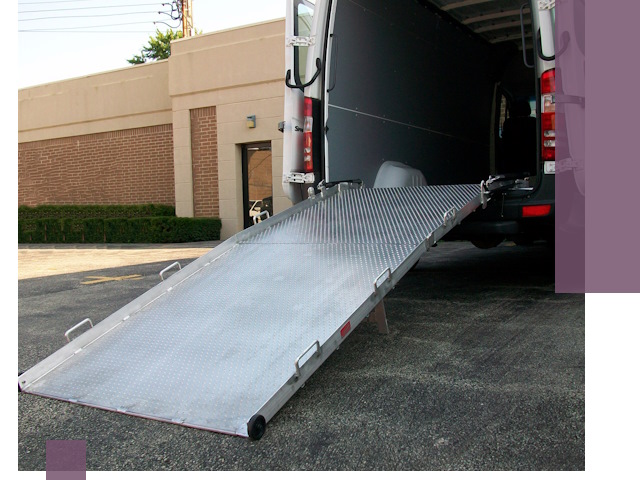 Мобильные пандусы в Первоуральске — производство, монтаж и аренда