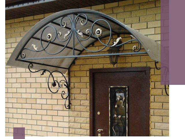 Изготовление козырьков из металла под ключ в Первоуральске